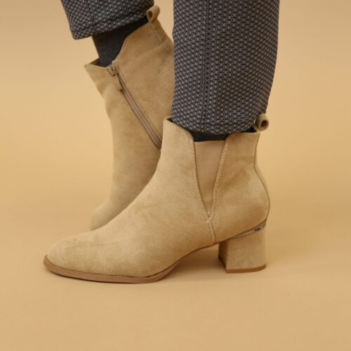 Cheyanne Suede Boots - Beige
